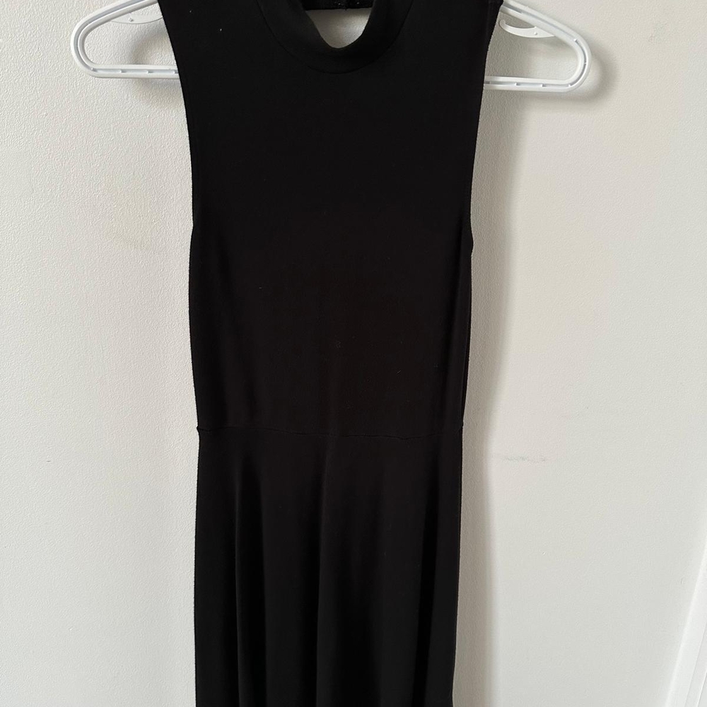 Garage Elegant Black Sleeveless Midi Dress